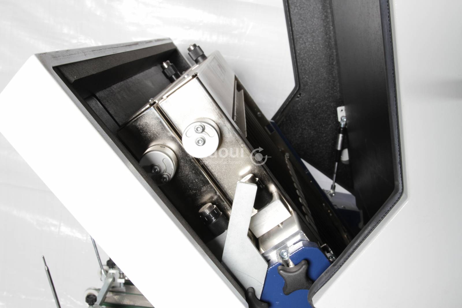 MB Bäuerle prestigeFold NET 52/4